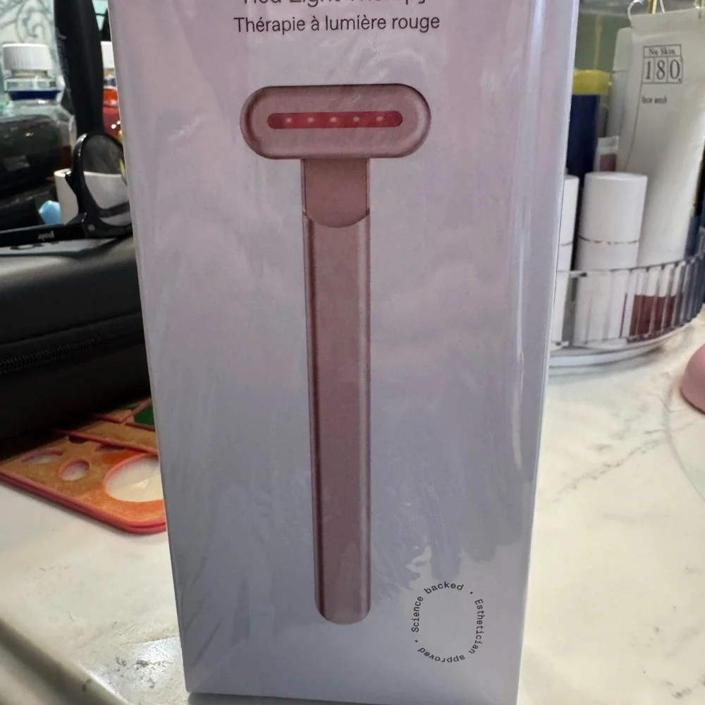 NIB Solawave Red Light Therapy Wand with Serum - Picture 2 of 14